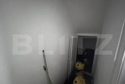 Spatiu comercial, 100 mp, vitrina, zona Centrala - 1