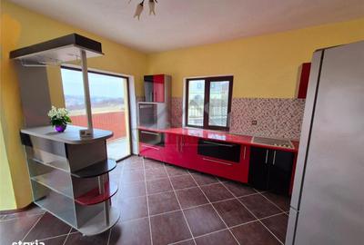 Casă cu 5 camere cu Teren 464 Mp în Bucium - 15