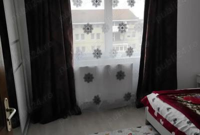 Apartament cu 3 camere în Micro 16 - 2