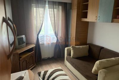 Garsonieră decomandată, mobilată în Micro 14 - 1