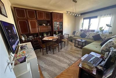 Apartament cu 3 camere decomandat, mobilat în Steaua - 1