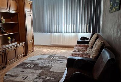 Apartament cu 2 camere decomandat în Soarelui