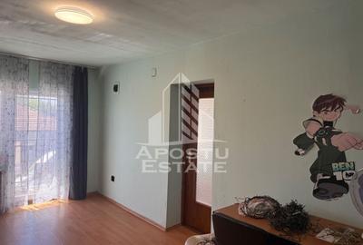 Casă individuală cu 7 camere cu Canalizare în Buziașului - 8