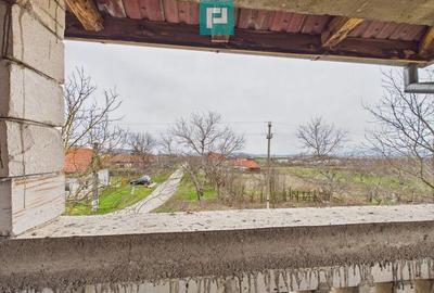 Casa la ro?u in localitatea Alma?, Arad. - 4