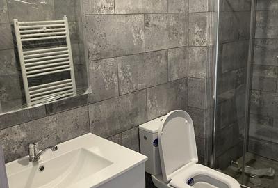 Apartament cu 2 camere decomandat în Malu Mare - 2