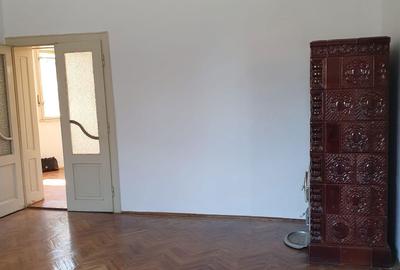 Casă cu 3 camere în Central - 3