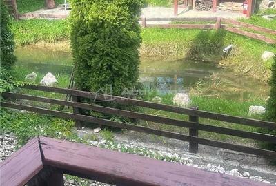 Casă cu 8 camere cu Teren 1000 Mp în Moieciu - 10