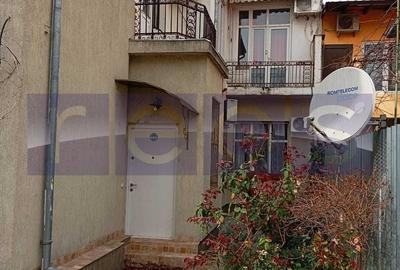 Casă individuală cu 6 camere cu Teren 300 Mp în Vitan - 11