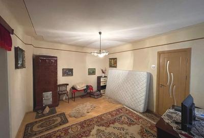 Casă individuală cu 4 camere cu Teren 1000 Mp în Cugir - 1