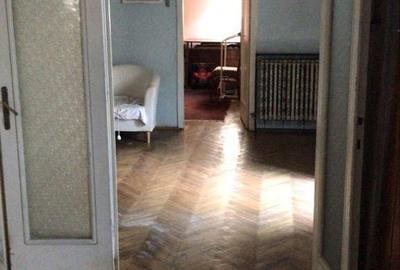 Apartament cu 5 camere în Sud - 8