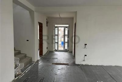Casă cu 5 camere cu Teren 500 Mp în Sântandrei - 14