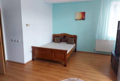 Garsonieră decomandată în Central - 1