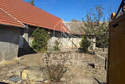 Casa cu teren de 1.600 mp in Checea langa primarie. - 12