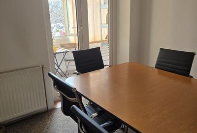 Apartament cu 4 camere decomandat în Central - 4