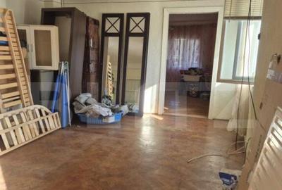 Casa cu 3 camere, zona 7 Noiembrie - 7