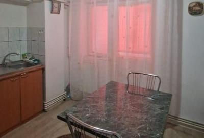 Apartament 2 camere, zona MB, decomandat, etaj 2 - 3