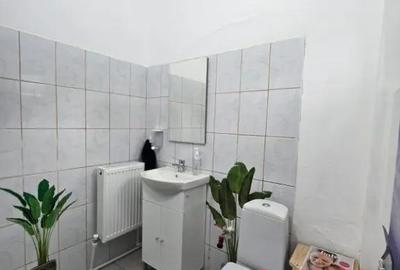 Spațiu comercial, de 40 mp, în E3 - 4