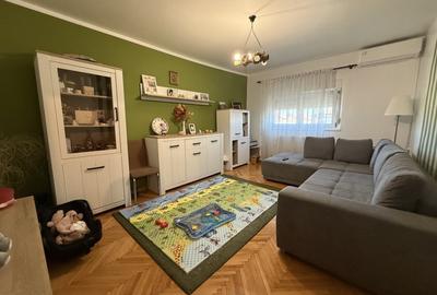 Apartament spatios cu 3 camere, decomandat, 65 mp utili + balcon 3 mp - Soarelui - 2