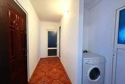 Apartament cu 2 camere decomandat, mobilat în Uzina 2 - 15