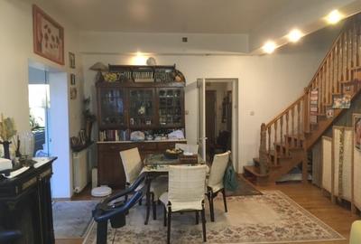 CASA P+1 SINGUR CURTE 3DORMITOARE+LIVING SEMINEU PIEPTANARI- VIILOR METROU PARC - 5