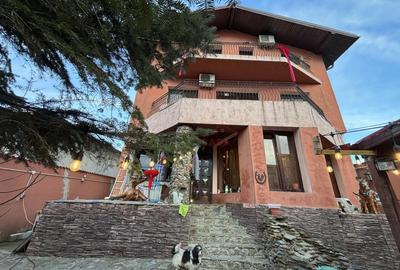 Casă individuală cu 7 camere cu Canalizare în Central - 3