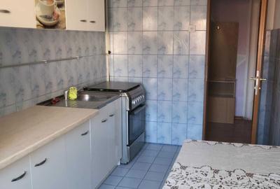 Apartament cu 3 camere decomandat în Central - 2