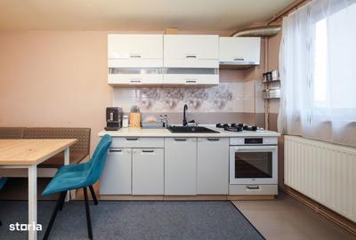 Apartament cu 3 camere decomandat în Florilor - 7