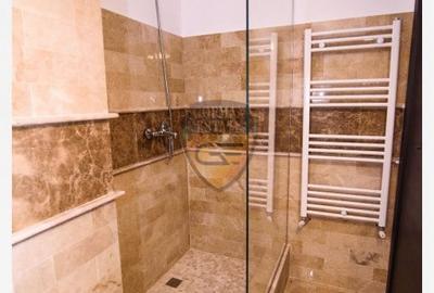 Casă individuală cu 7 camere cu Teren 300 Mp în Nord - 11