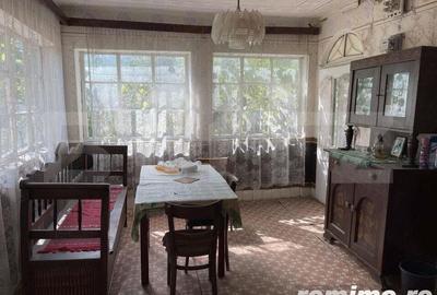 Casă cu 3 camere cu Teren 700 Mp în Central - 2