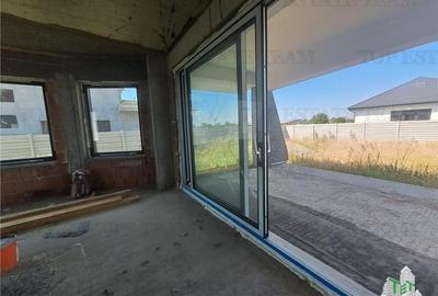 Vanzare Vila Tudor P+1+ casa parter /curte 1000 mp - 17