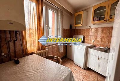 Garsoniera de vanzare 28 mp. Alba Iulia mobilata si utilata complet Zona Ampoi 1 - 1