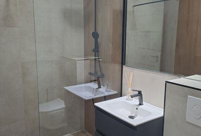 Spațiu comercial, de 66 mp, în Central - 3