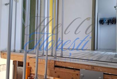 Casă cu 3 camere decomandat cu Teren 491 Mp în Central - 7