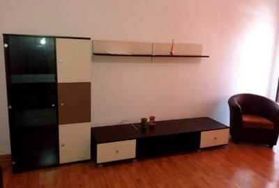 Garsonieră decomandată în Timpuri Noi