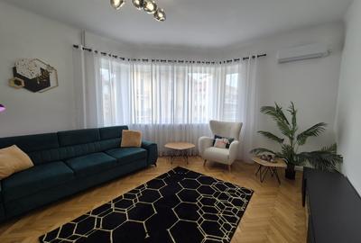 Apartament cu 2 camere decomandat, mobilat în Gara de Nord