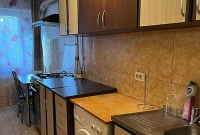 MALU ROSU garsoniera mobilata 1/4 la 280 euro/luna - 6