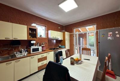 Casă cu 4 camere cu Teren 500 Mp în Voluntari - 1