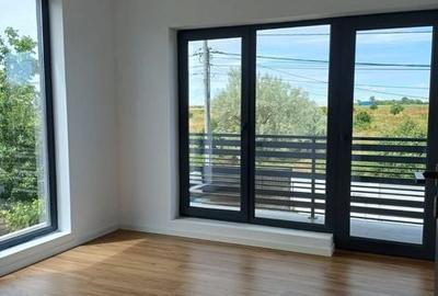 Casă cu 4 camere cu Teren 200 Mp în Central - 3