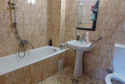 Casă cu 3 camere cu Teren 277 Mp în Central - 9