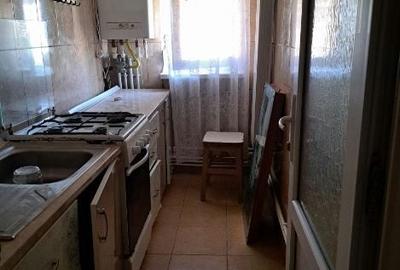 Apartament cu 1 camere decomandat în Viziru 1