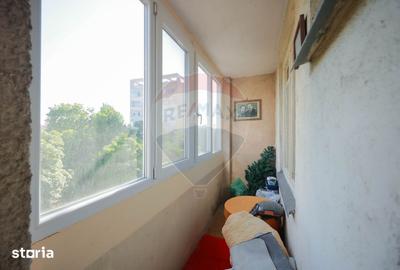 Apartament cu 4 camere decomandat în Decebal - 4