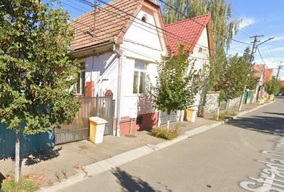 Casa singur in curte cu teren 774mp,zona Turnisor - D.D.Rosca