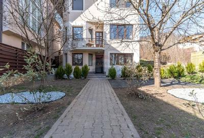 Casă cu 7 camere cu Teren 700 Mp în Grigorescu - 1