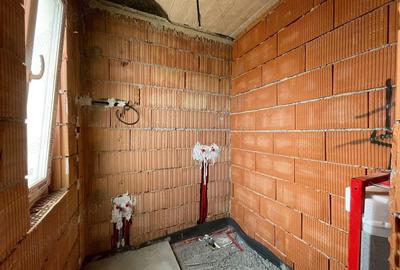Casă cu 3 camere cu Teren 296 Mp în Bucovăț (Remetea Mare) - 3