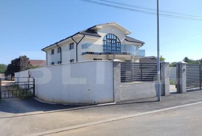 Casă individuală cu 7 camere cu Teren 489 Mp în Nord - 2