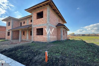 Casă cu 4 camere cu Canalizare în Șura Mică - 1