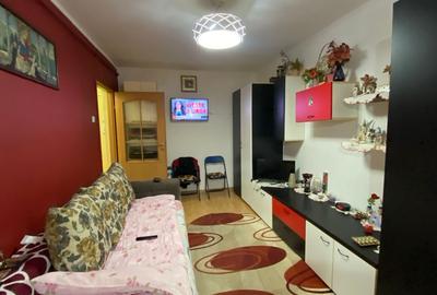 Garsoniera Marasti zona Expo Transilvania , parter/4 , 28 mp - 2