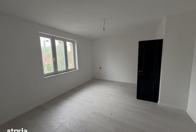 Casă cu 3 camere cu Teren 439 Mp în Central - 8