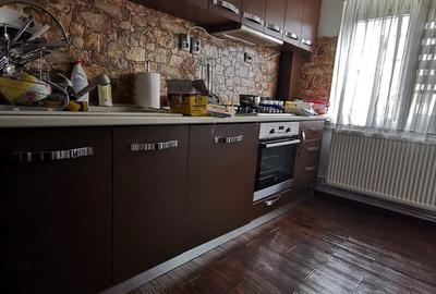 Apartament cu 3 camere în George Enescu - 2