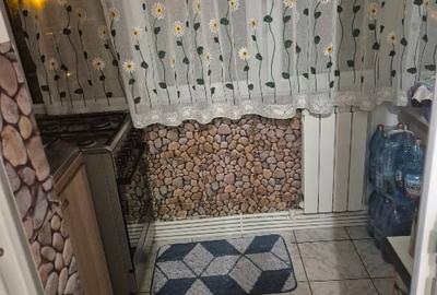 Apartament cu 2 camere decomandat, mobilat în Poarta 6 - 5